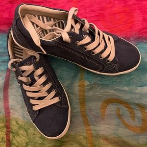 Taos Star Blue Washed Canvas Sneakers, women's US size 8, EU size 39